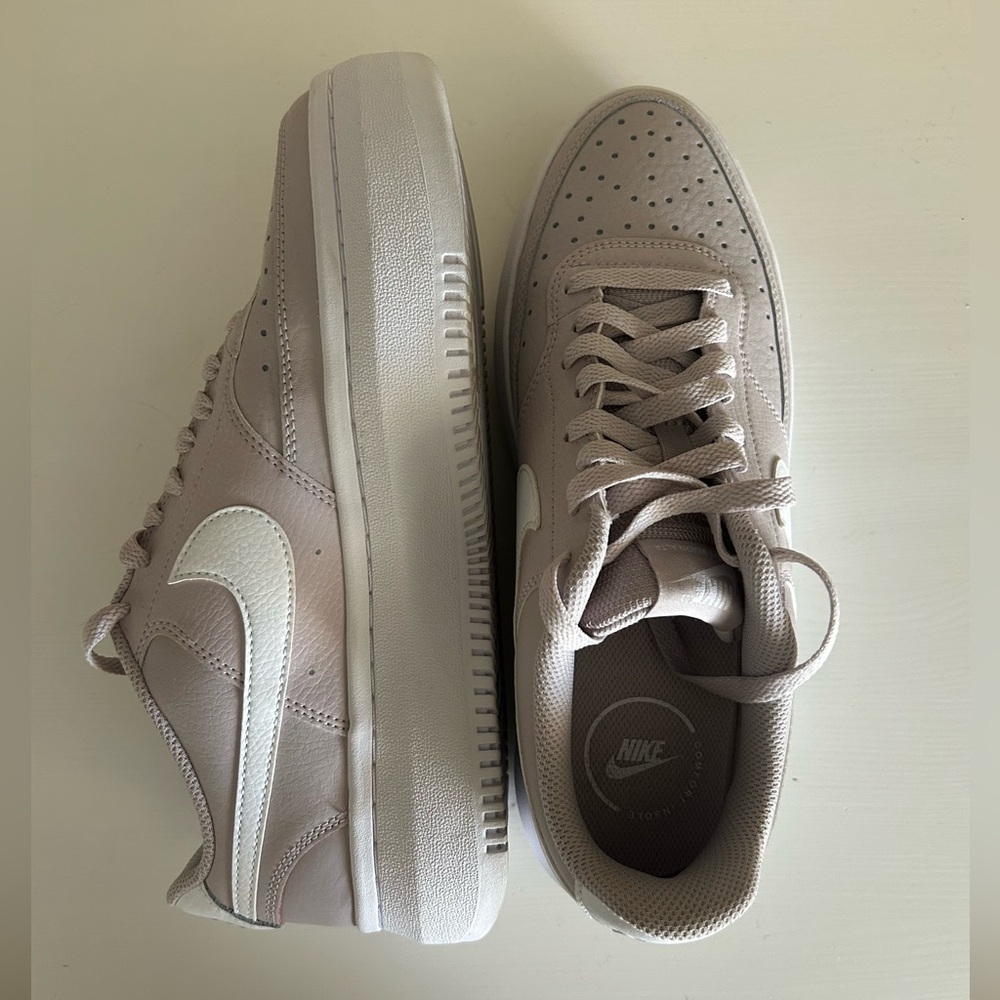 Nike platform, women’s 10, lilac/lavendar